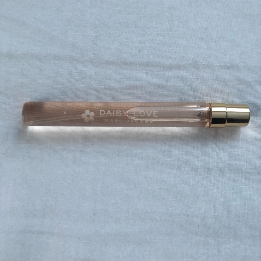 Marc Jacobs Daisy Love Perfume